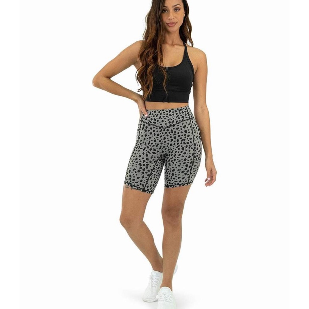 NWOT Balance Athletica THE ASCEND RIDER SHORT